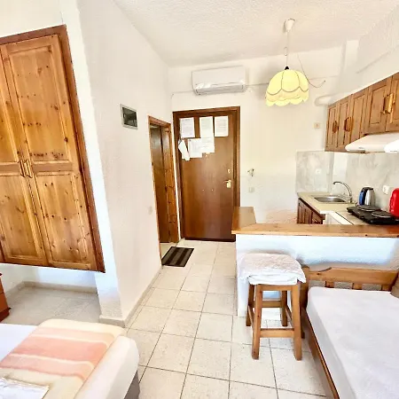 Alba Mare アパート